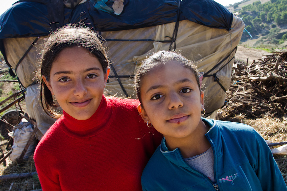 Tunisian Girls Whose Families Live On Land They Cultivate Next To River In Hammam Mellegue District