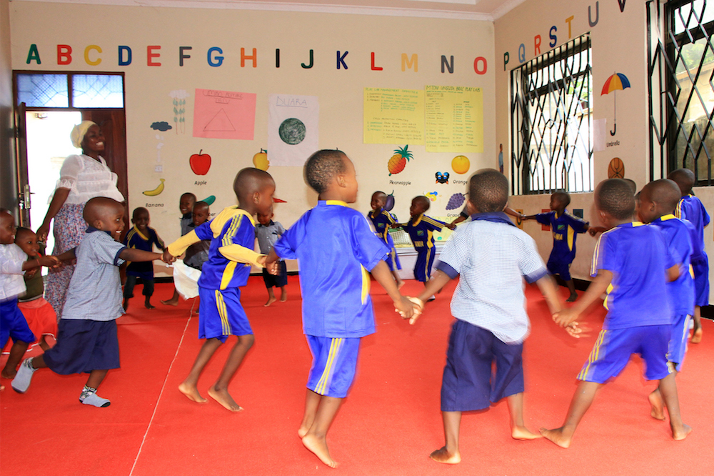 Children At Brac Play Lab In Kilakala Tanzania Play The Ukuti Song