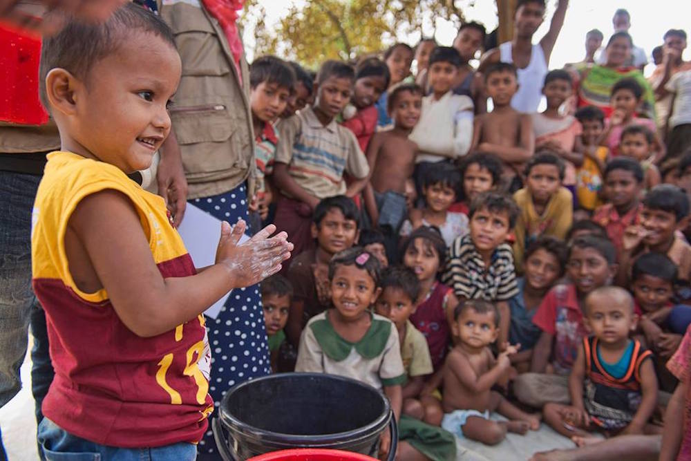 Rohingya Child Abdul Aziz Shows Rohingya Children How To Wash Hands At Balukhali Refugee Camp