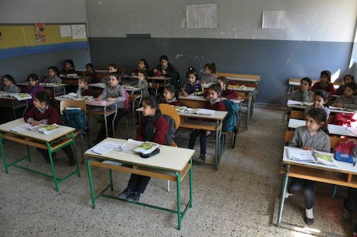 Syrian refugee children in Lebanon school